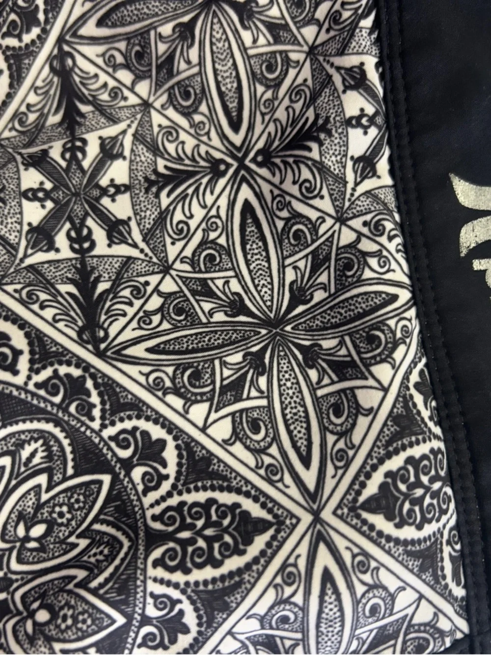Hurley Black and White Patterned Men's Swim Trunks